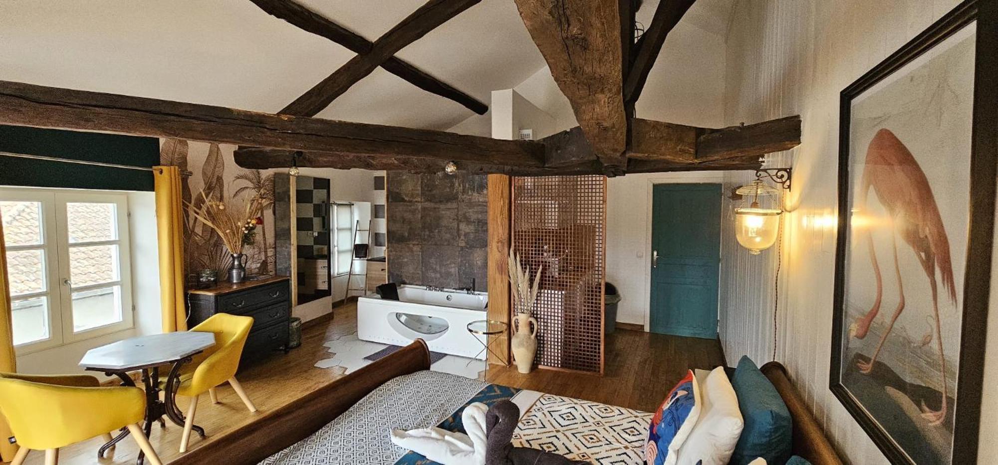 Suite Penthouse Romantique, Confolens, Charente Dış mekan fotoğraf